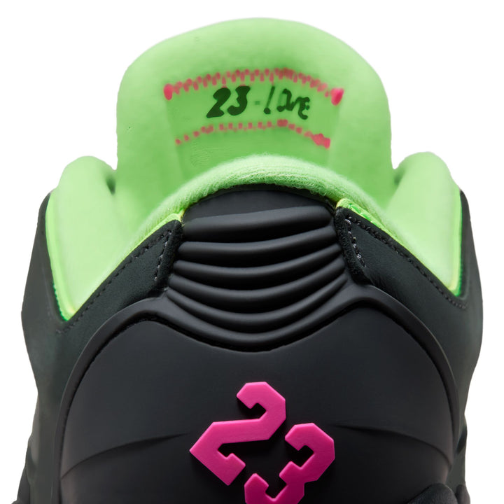 Jordan Sixty Plus Low Anthracite Lime Blast IV6513-060 | Pro Feet