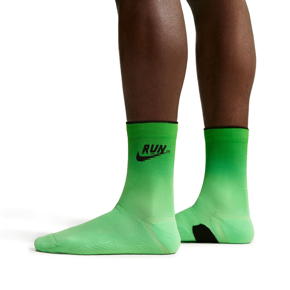Nike Run Midweight Crew Socks Illusion Green IZ2744-300 | Pro Feet
