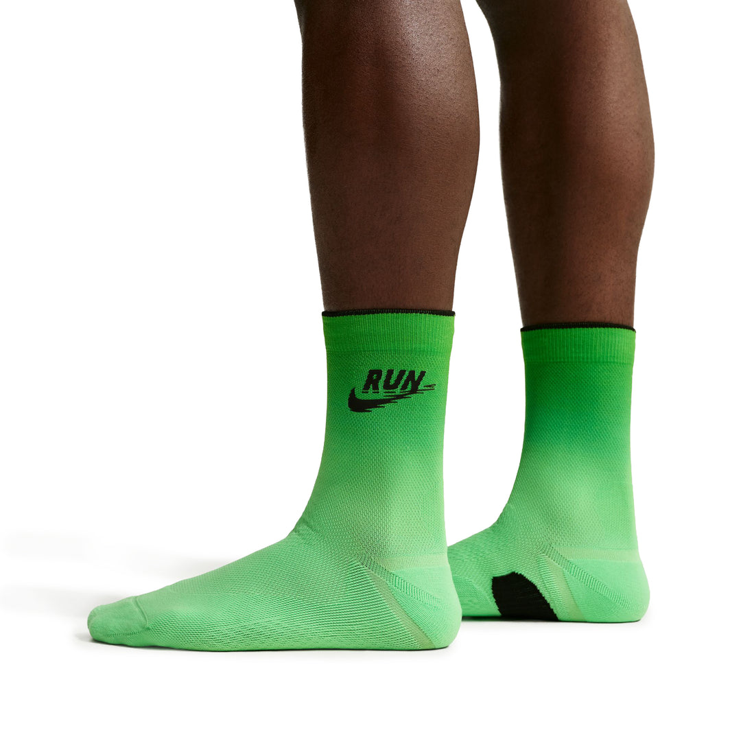 Nike Run Midweight Crew Socks Illusion Green IZ2744-300 | Pro Feet