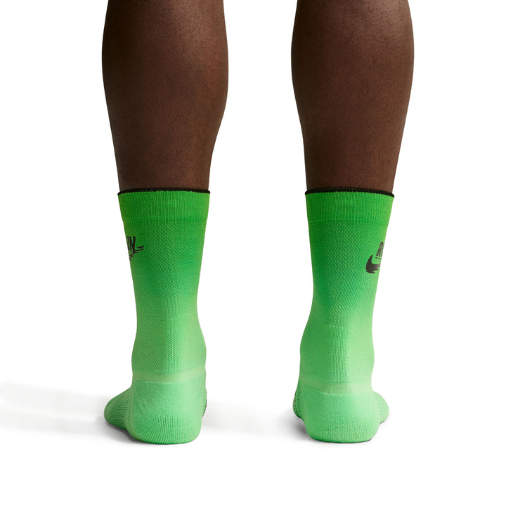 Nike Run Midweight Crew Socks Illusion Green IZ2744-300 | Pro Feet
