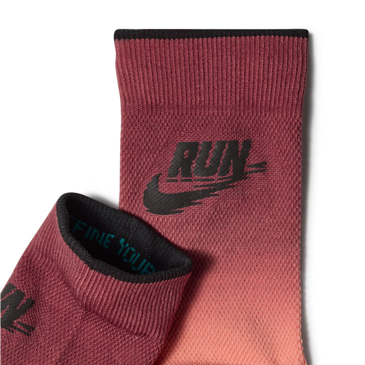 Nike Run Midweight Crew Socks Crimson Bliss IZ2744-600 | Pro Feet
