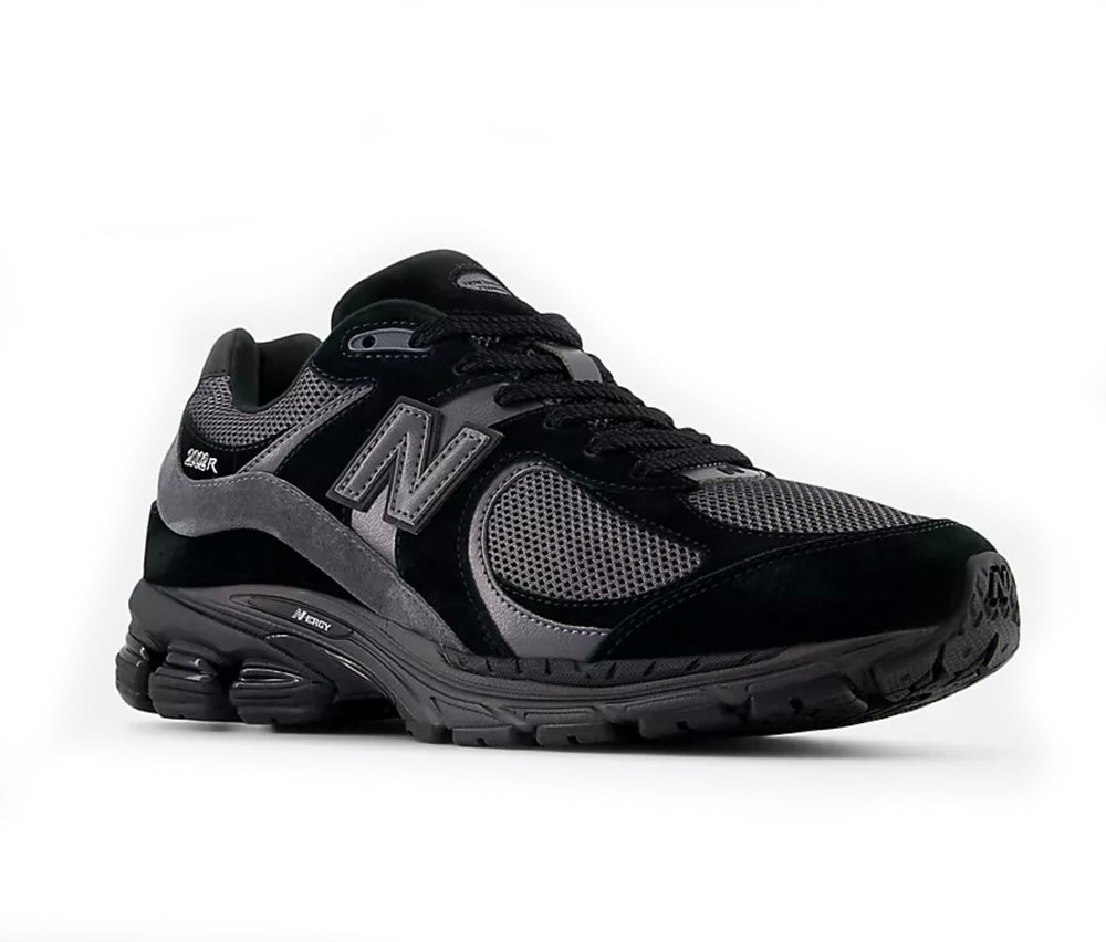 New Balance 2002R Black/Magnet (M2002RBL)
