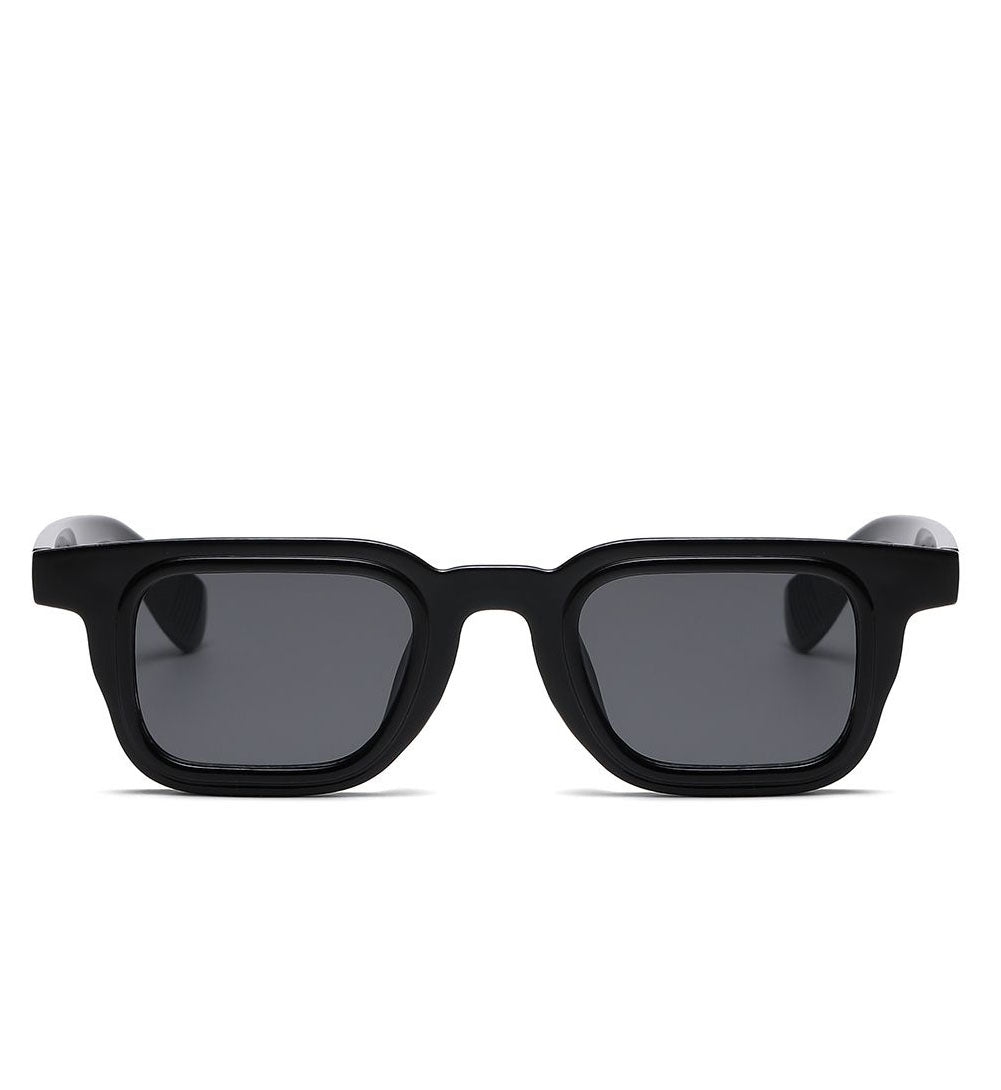 Million Dolla Motive Infamous Sunglasses Black | Pro Feet