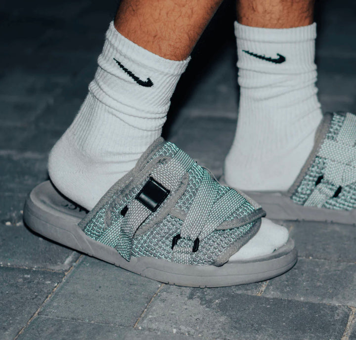 Draco Reflective Storm Slides
