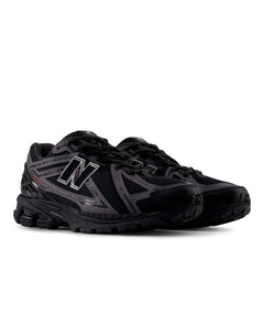 New Balance 1906R Black Hot Tomato U19069L0 | Pro Feet