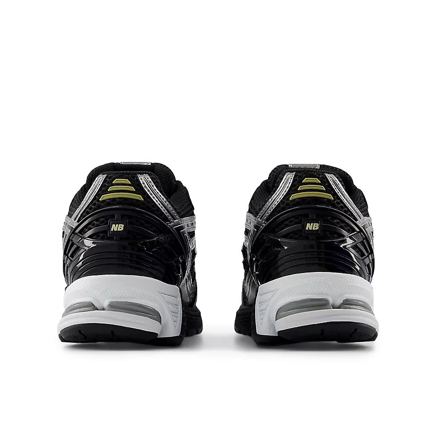 New Balance 1906R Black Dark Silver Metallic U1906RCF | Pro Feet