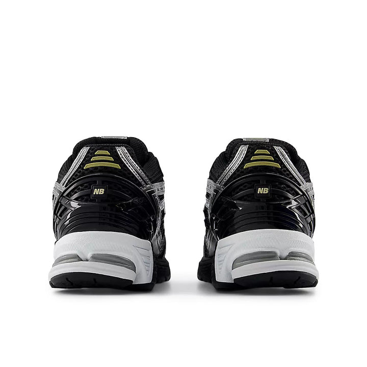 New Balance 1906R Black Dark Silver Metallic U1906RCF | Pro Feet