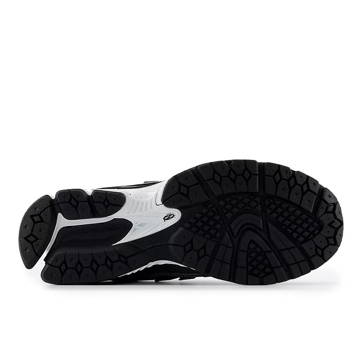 New Balance 1906R Black Dark Silver Metallic U1906RCF | Pro Feet