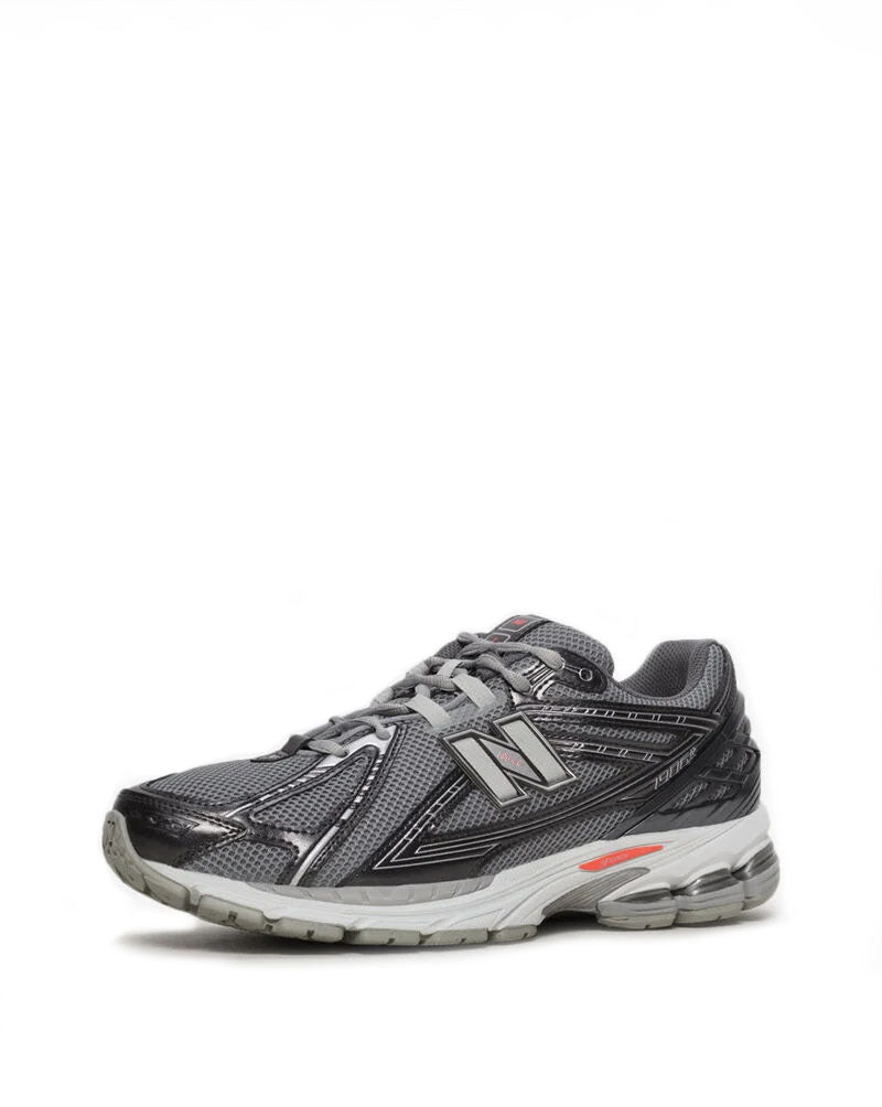 New Balance 1906R “Black Metallic/Urgent Red/Slate Grey” (U1906RCO)