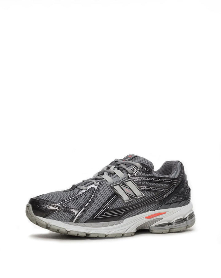 New Balance 1906R “Black Metallic/Urgent Red/Slate Grey” (U1906RCO)