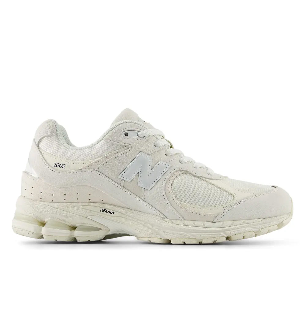 New Balance 2002R “Sea Salt/Silver Metallic” (U20025PO)