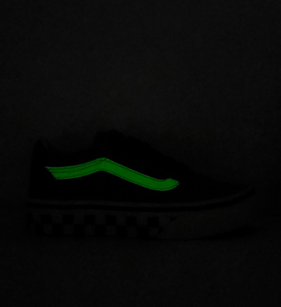 Vans Old Skool PS Glow-in-the-Dark Black/Bay Leaf Green VN000CYVEMF | Pro Feet