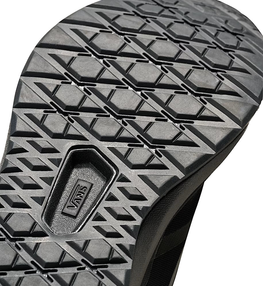 Vans UltraRange 2.0 Shoe “Blackout” (VN000D60BKA)