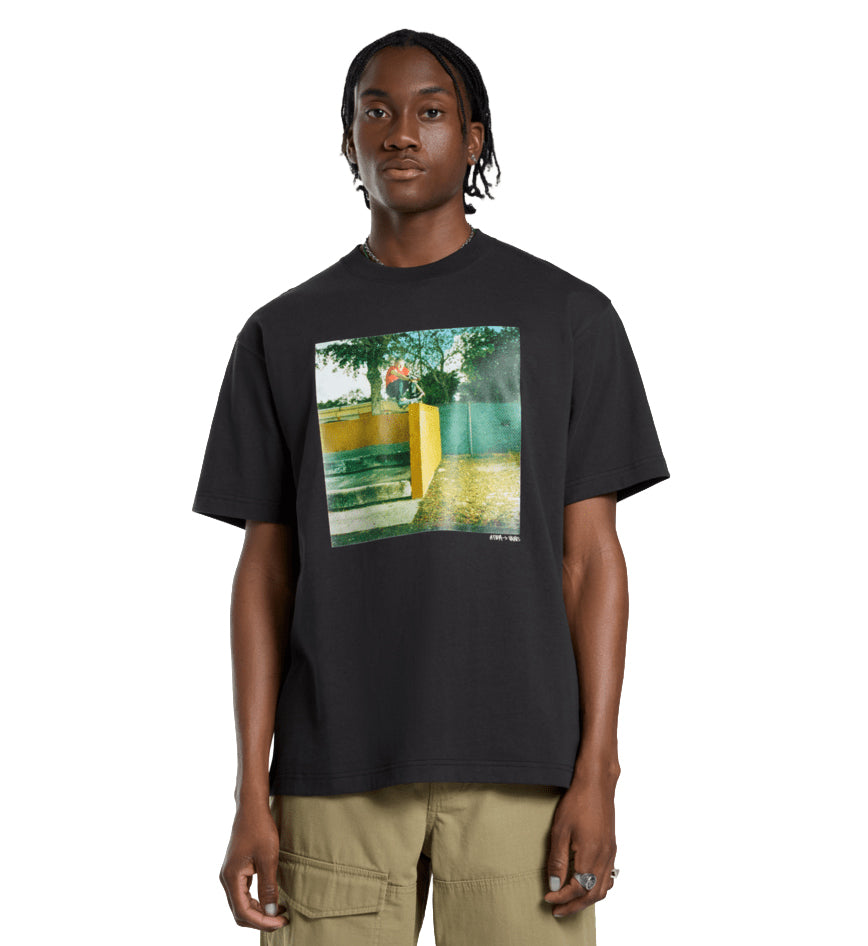 Vans x Atiba Loose SS T-Shirt Black VN000ZY8BLK | Pro Feet
